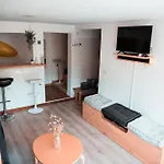 Surfbase Boucau Vandrarhem