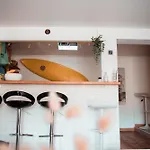 Surfbase Boucau Vandrarhem *